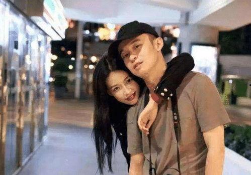 国产夫妻自拍在线观看,国产夫妻自拍,情感流露的私密影像